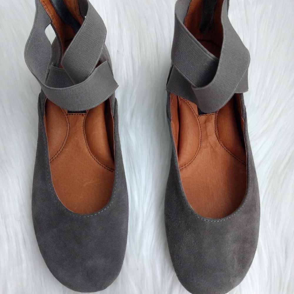 SOLD Medici New York Gray Suede Ballerina Flats